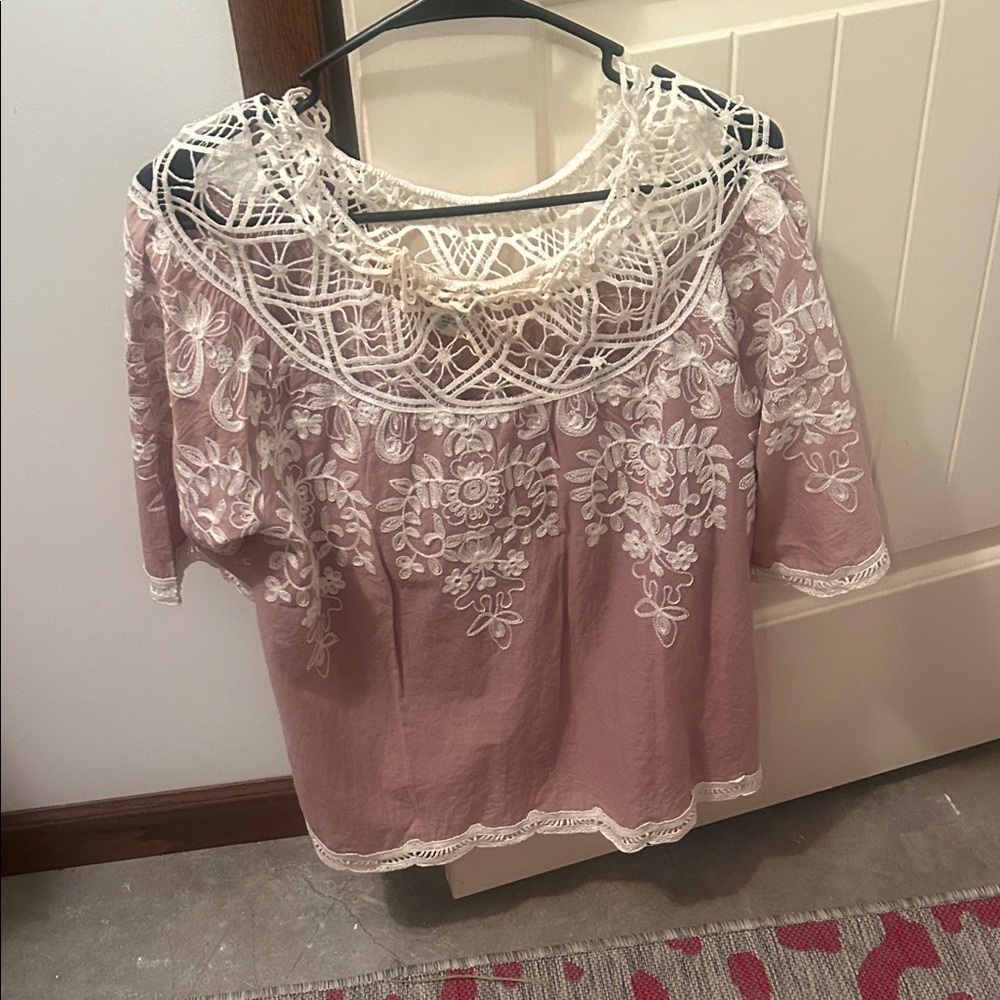Sundance Dusty Rose Tunic with White Lace Yoke